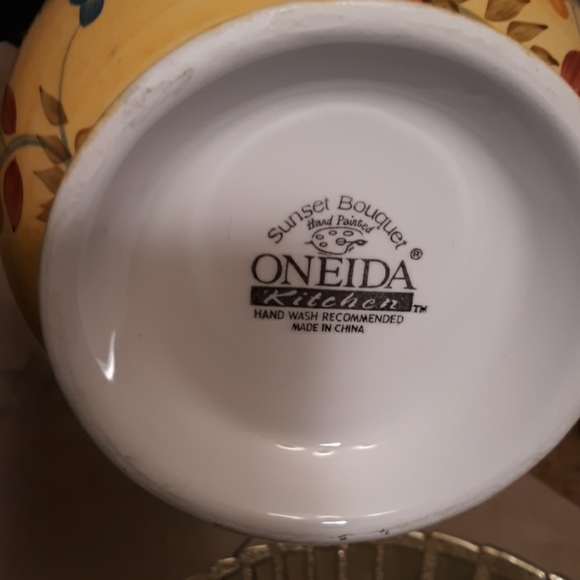 NWOT Sunset bouquet set - Picture 4 of 4